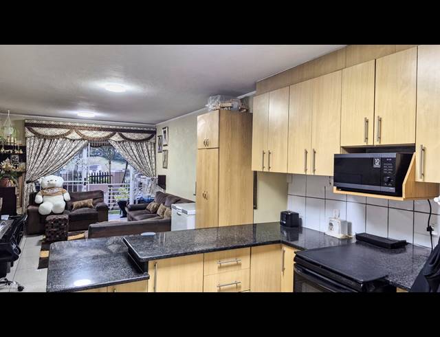 3 BEDROOM APARTMENT FOR SALE IN PARLOCK